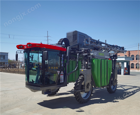 自走式噴桿噴霧機農用噴藥機玉米打藥機廠家