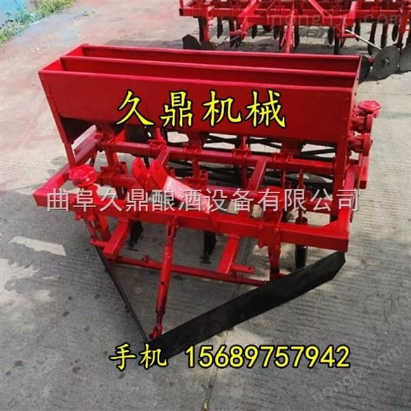 衡陽汽油雙行大豆玉米高粱播種機 四輪谷子精播機 小麥播種機 玉米精播機