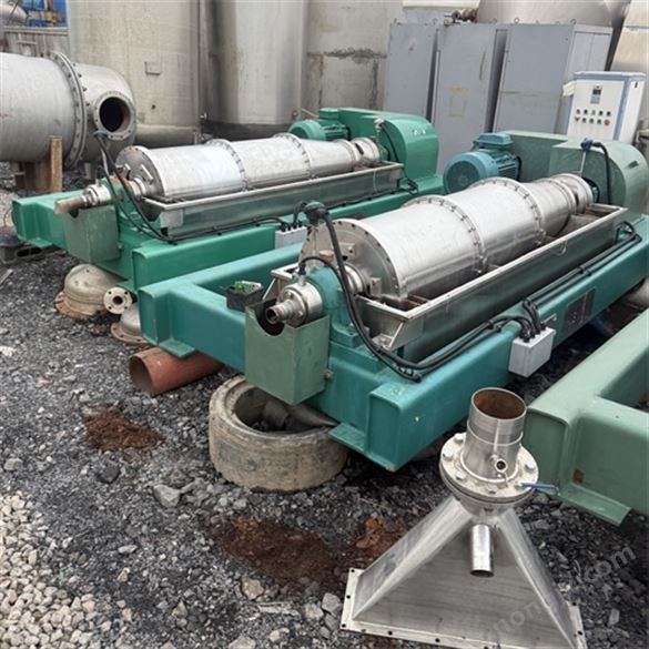 二手臥螺離心機多少錢